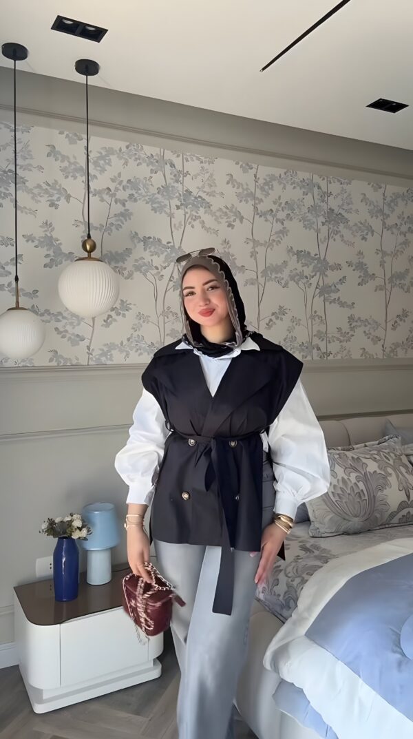 Sleeveless Trench Coat