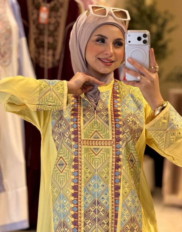 "سُلطانة" Abaya